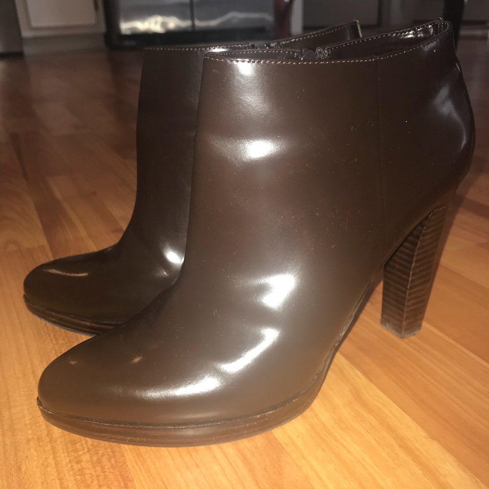 Nine West Booties Brown